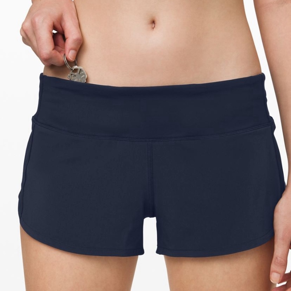 Speed Up Low-Rise Lined Shorts 2.5”